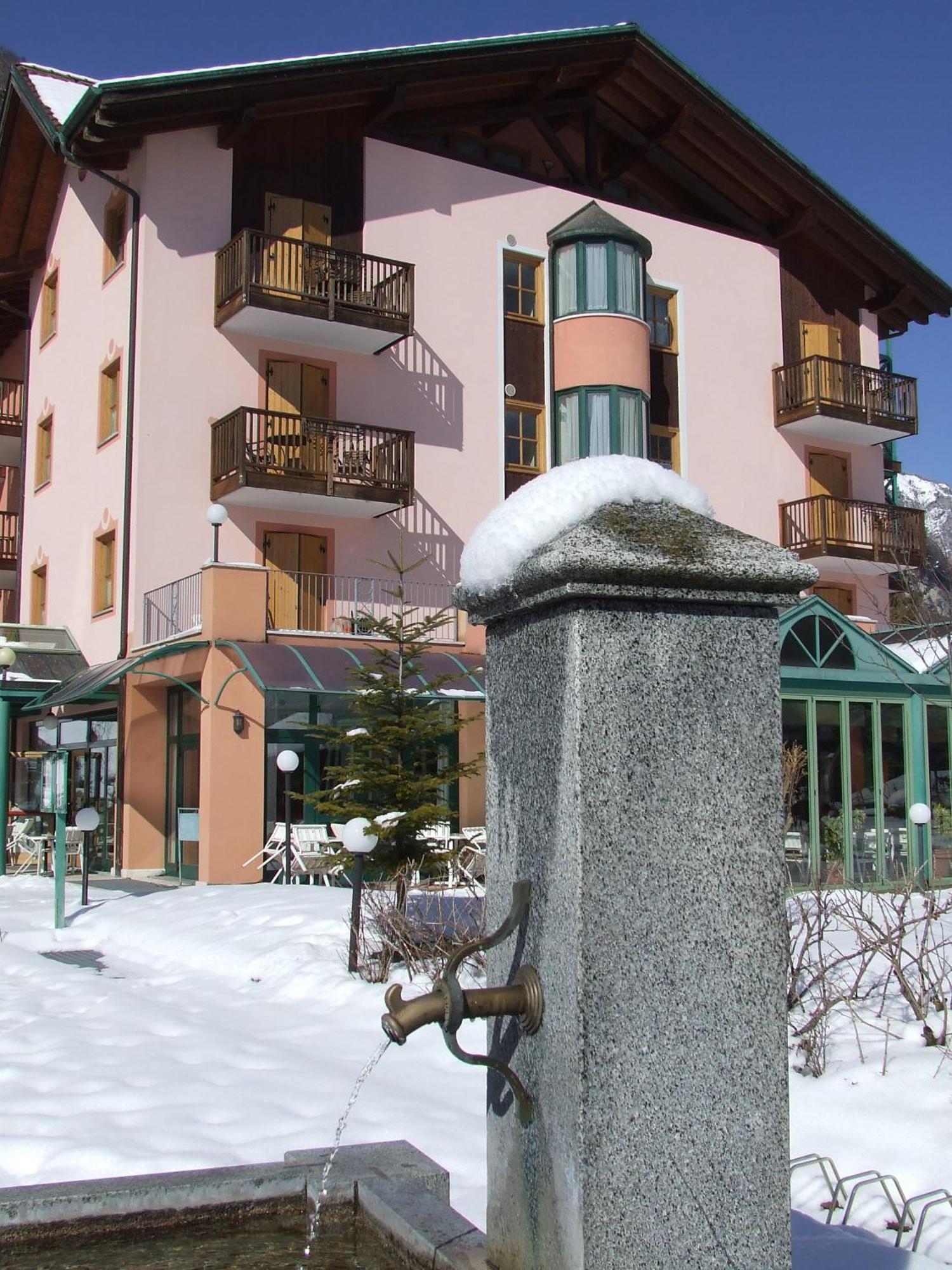 Club Hotel Tenno Εξωτερικό φωτογραφία